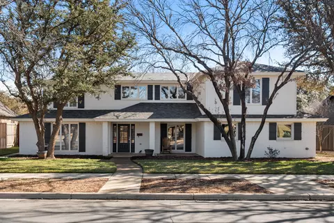 9609 Vicksburg Ave, Lubbock, TX 79424
