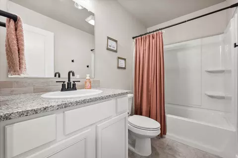 Bath - 1902 137th St, Lubbock, TX 79423 photo 1 of 2