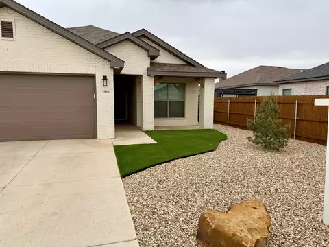 2928 Abbeville Ave, Wolfforth, TX 79382
