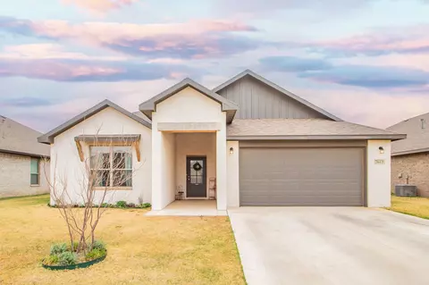 7613 60th St, Lubbock, TX 79407