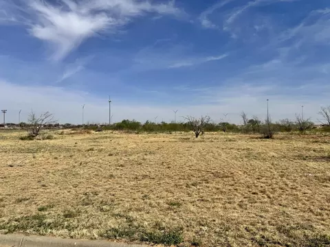 3403 E 3rd St, Lubbock, TX 79403 photo 2