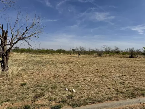 3403 E 3rd St, Lubbock, TX 79403