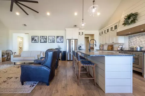Kitchen - 1211 Private Road 1260, Lubbock, TX 79416 photo 5 of 6