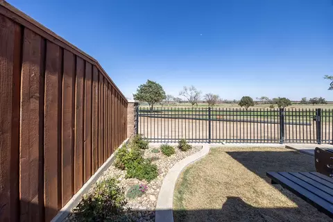 Exterior - 1211 Private Road 1260, Lubbock, TX 79416 photo 7 of 7