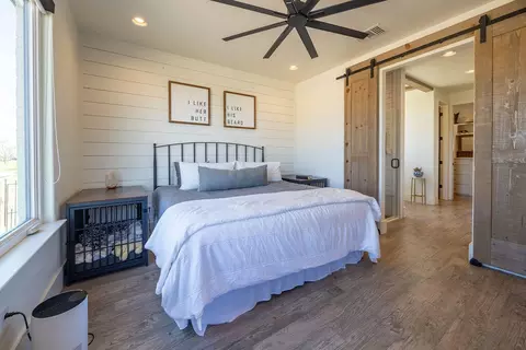 Bedroom - 1211 Private Road 1260, Lubbock, TX 79416 photo 1 of 4