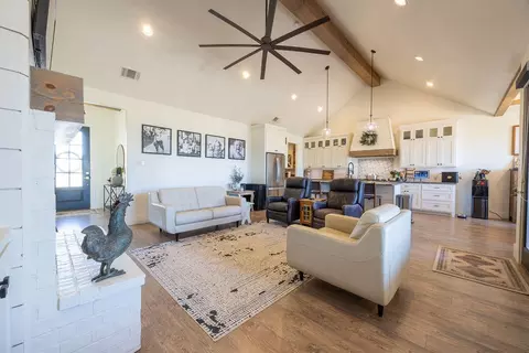 Living - 1211 Private Road 1260, Lubbock, TX 79416 photo 2 of 4
