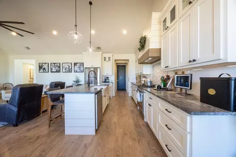 Kitchen - 1211 Private Road 1260, Lubbock, TX 79416 photo 2 of 6