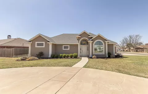 1 Highland Dr, Ransom Canyon, TX 79366