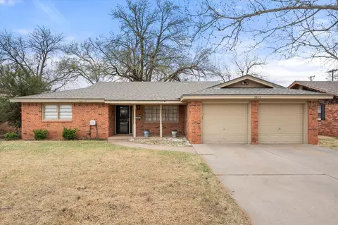 2313 52nd St, Lubbock, TX 79412