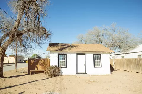 921 W 11th St, Littlefield, TX 79339