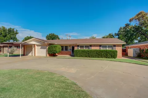 2132 69th St, Lubbock, TX 79412