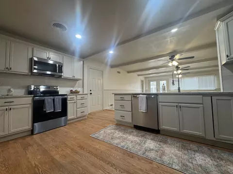 3110 30th St, Lubbock, TX 79410