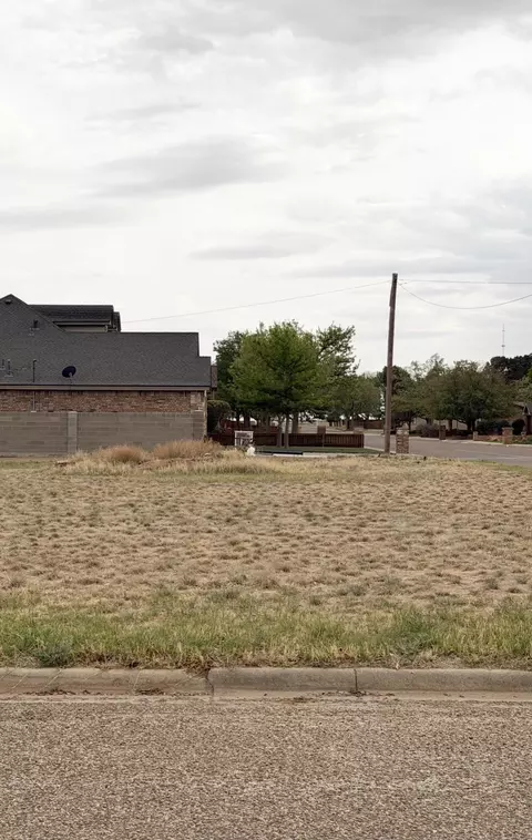 2301 Juniper Dr, Lamesa, TX 79331