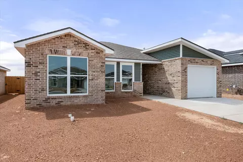 513 E 24th St, Wolfforth, TX 79382