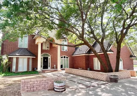 7201 87th St, Lubbock, TX 79424