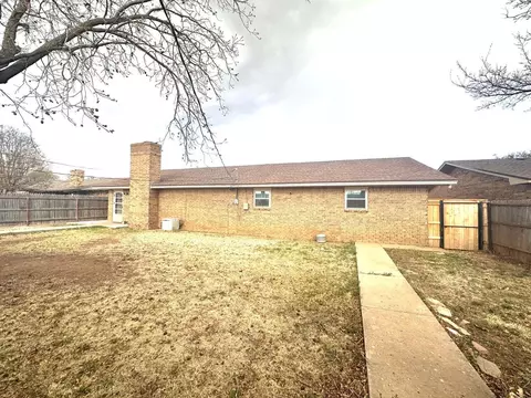Exterior - 1313 Jefferson St, Plainview, TX 79072 photo 2 of 6