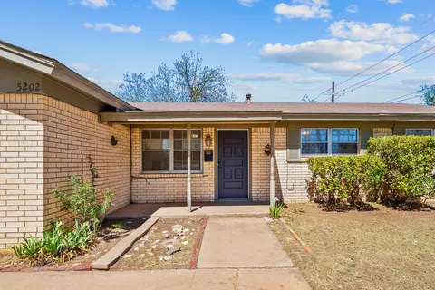 5202 47th St, Lubbock, TX 79414