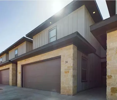 6040 24th St #24, Lubbock, TX 79407