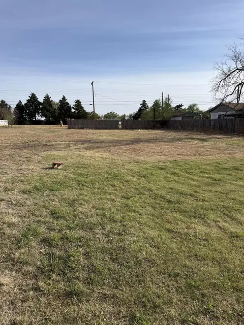 308 E Quinn St, Lubbock, TX 79403