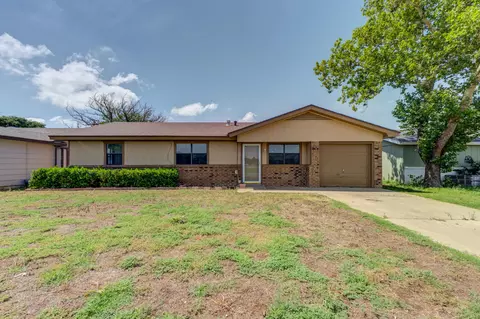 1313 Adrian St, Lubbock, TX 79403