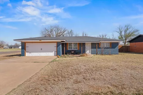 109 Mike St, Levelland, TX 79336