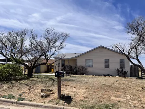 2801 N Paris Ave, Lubbock, TX 79403