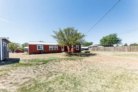 Exterior - 3807 E 3rd St, Lubbock, TX 79403 photo 3 of 4