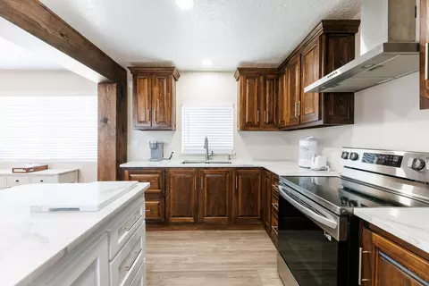 Kitchen - 3807 E 3rd St, Lubbock, TX 79403 photo 6 of 9
