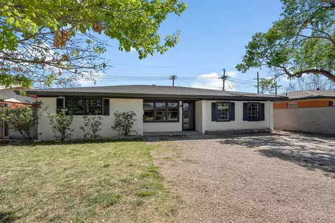 5015 16th St, Lubbock, TX 79416