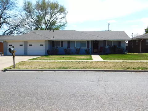 327 W Avenue J, Muleshoe, TX 79347