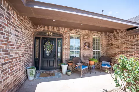 1417 10th St, Shallowater, TX 79363