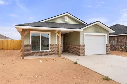 516 E 24th St, Wolfforth, TX 79382