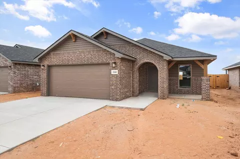2410 Bryan Ave, Wolfforth, TX 79382