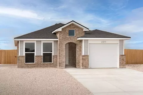 512 E 24th St, Wolfforth, TX 79382