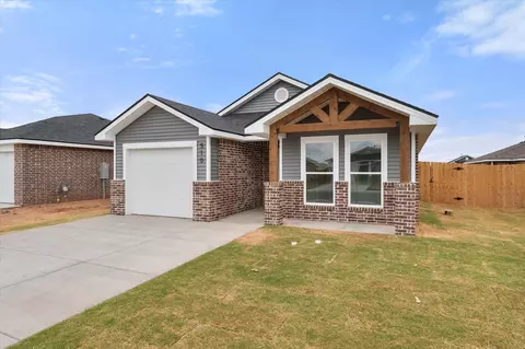 510 E 24th St, Wolfforth, TX 79382