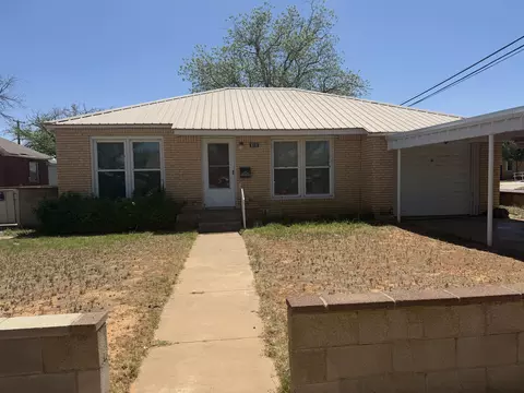 819 N 16th St, Lamesa, TX 79331