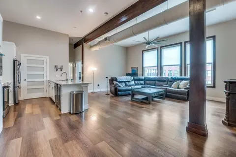 2502 Live Oak St #235, Dallas, TX 75204