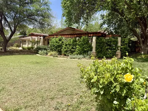 4406 15th St, Lubbock, TX 79416