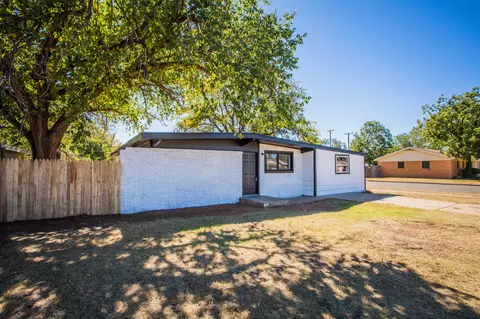 2725 63rd St, Lubbock, TX 79413