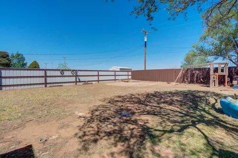 Exterior - 308 E 9th St, Anton, TX 79313 photo 5 of 8