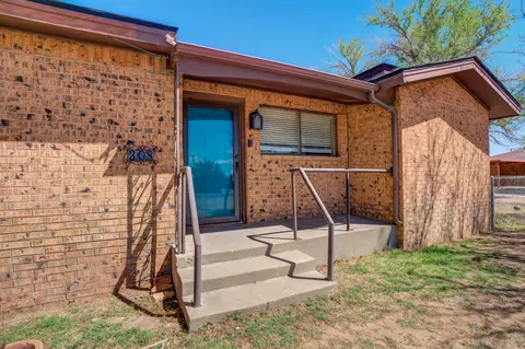 Exterior - 308 E 9th St, Anton, TX 79313 photo 4 of 8
