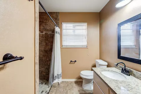 Bath - 308 E 9th St, Anton, TX 79313 photo 4 of 8