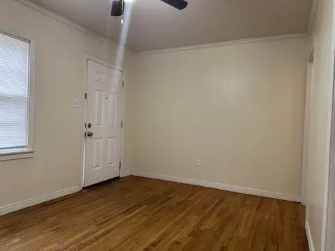 Living - 2011 38th St, Lubbock, TX 79412 photo 3 of 4