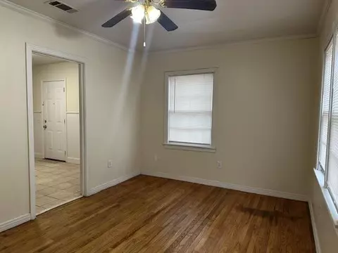 Living - 2011 38th St, Lubbock, TX 79412 photo 1 of 4