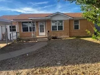 111 E Monroe St, Levelland, TX 79336