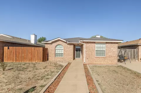 1036 Iola Ave, Lubbock, TX 79416