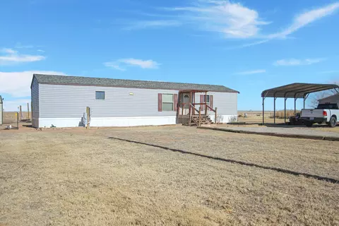 2343 Sunrise Ln, Levelland, TX 79336