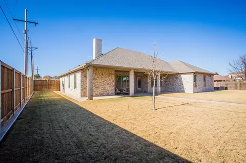 Exterior - 209 S Holliday St, Plainview, TX 79072 photo 3 of 7