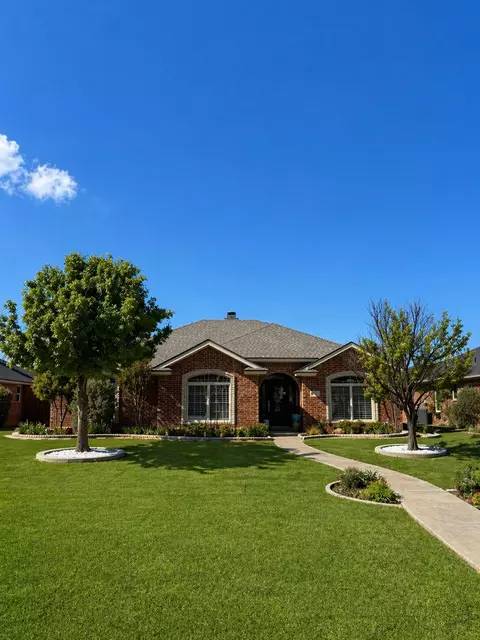 5828 101st St, Lubbock, TX 79424