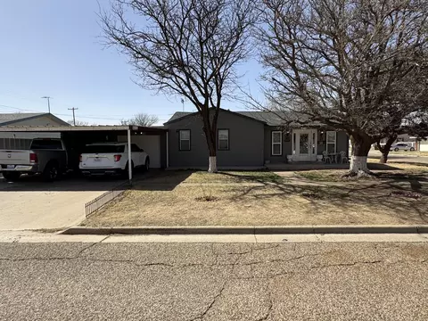 1311 Ave G, Hale Center, TX 79041